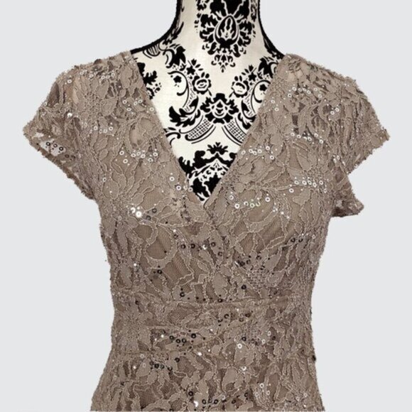 Jessica Sequin Lace Tiered Cocktail Dress - Picture 3 of 7